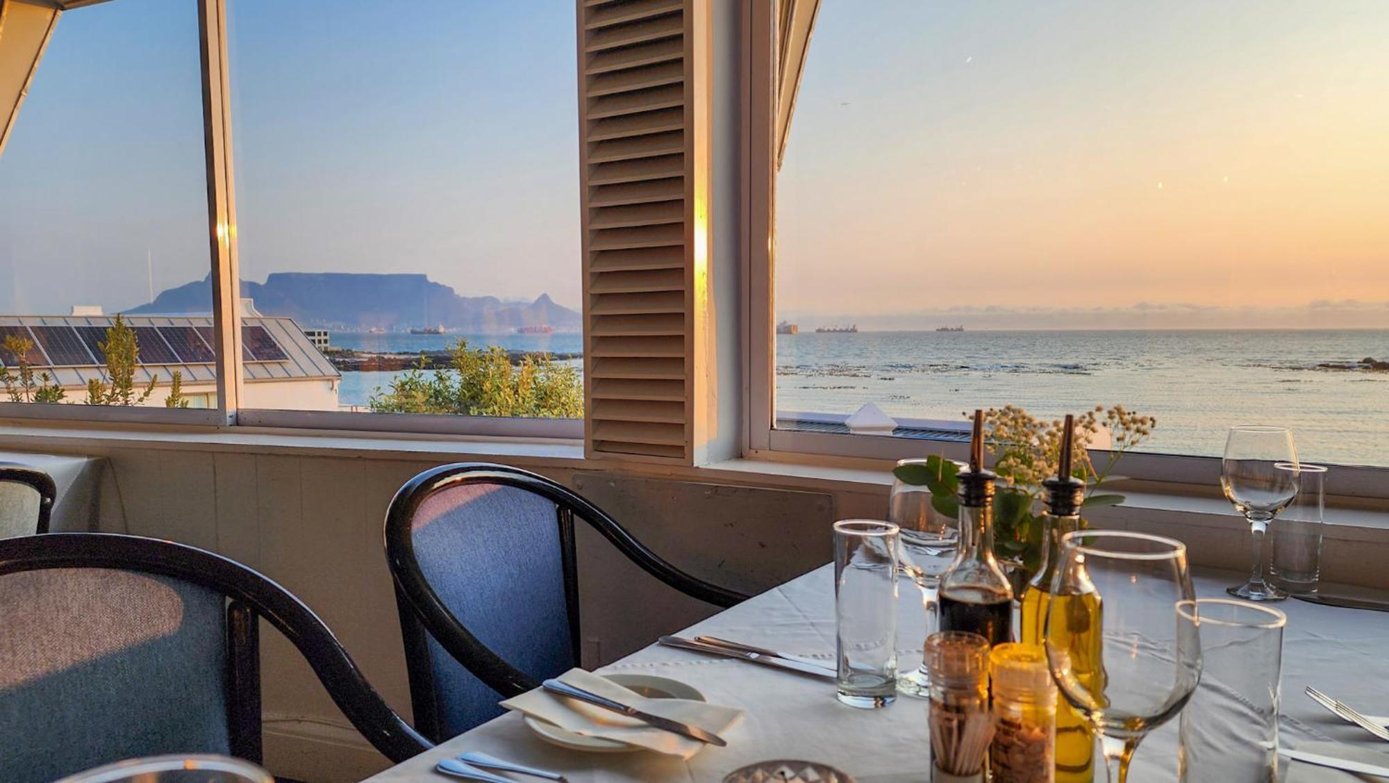The Blue Peter Hotel Bloubergstrand Exterior foto