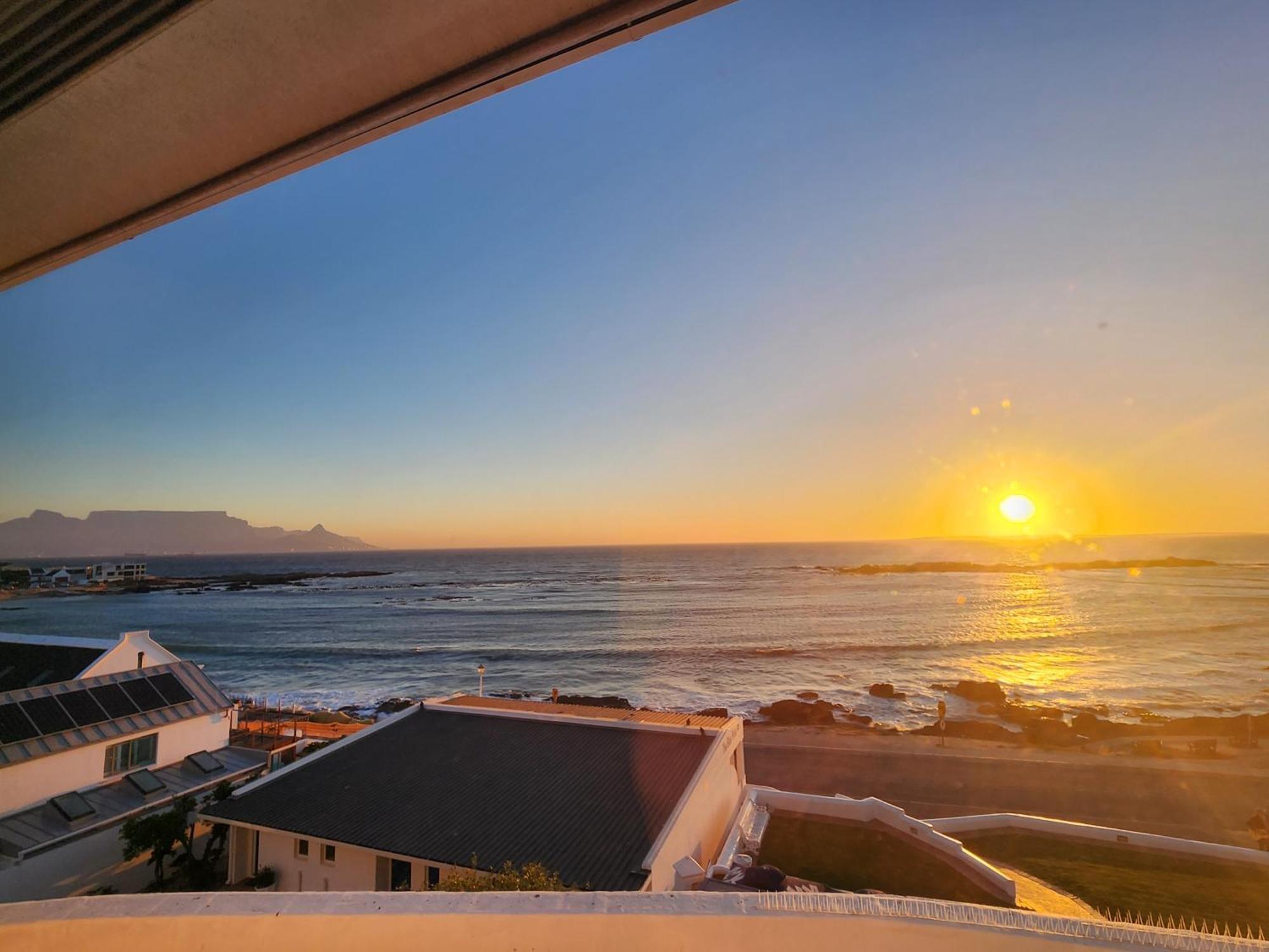The Blue Peter Hotel Bloubergstrand Exterior foto